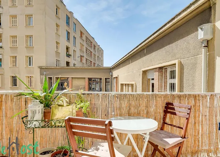 Charming Apartment With Cosy Balcony Old Port